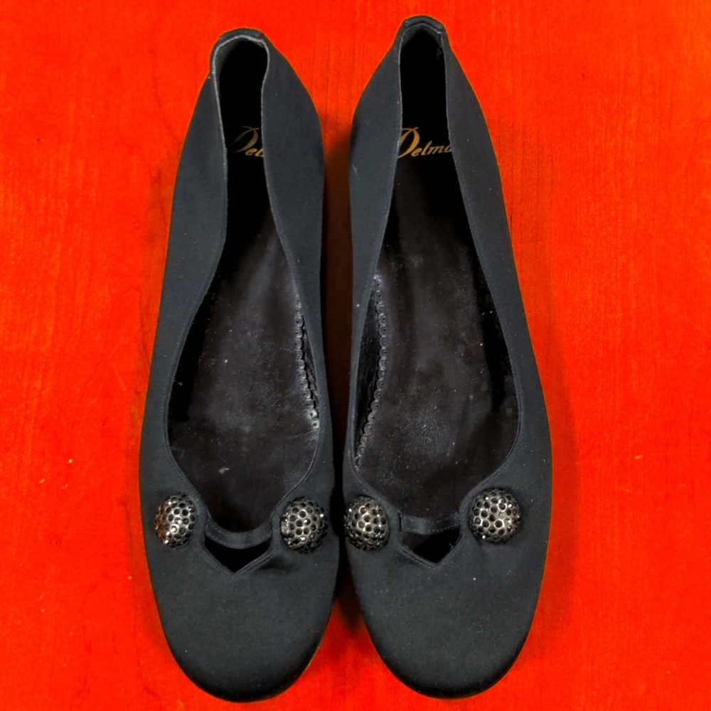 Brand New Delman black flats size 6 medium